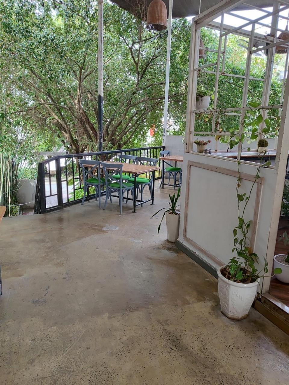 Nha Khach Ken Hotel Cà Mau Exterior foto
